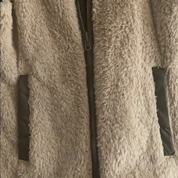 Women’s Patagonia reversible vest - Picture 4 of 6